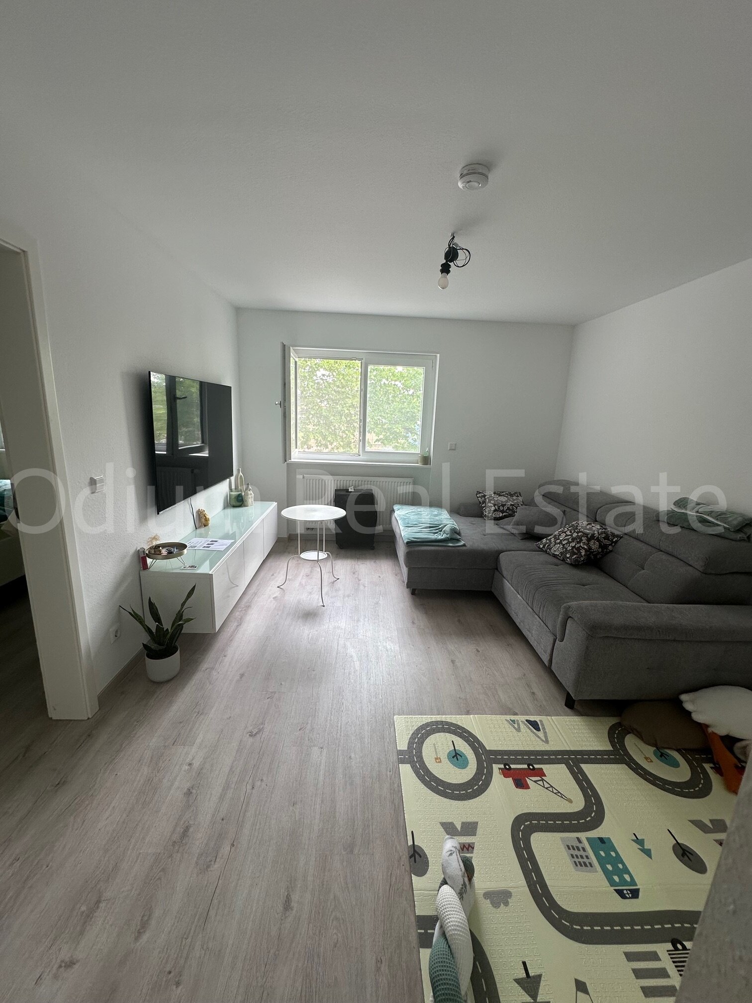 liebevoll renovierte Wohnung mit toller Wohnküche