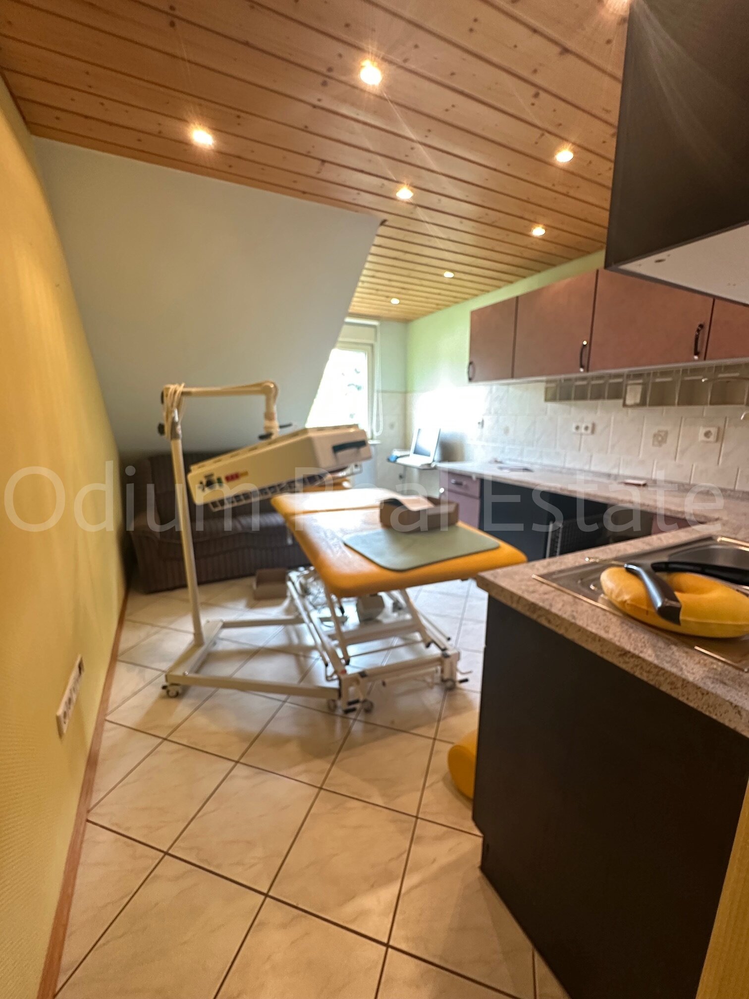 Ladenburg: großes 2-3-Familienhaus in beliebter Lage