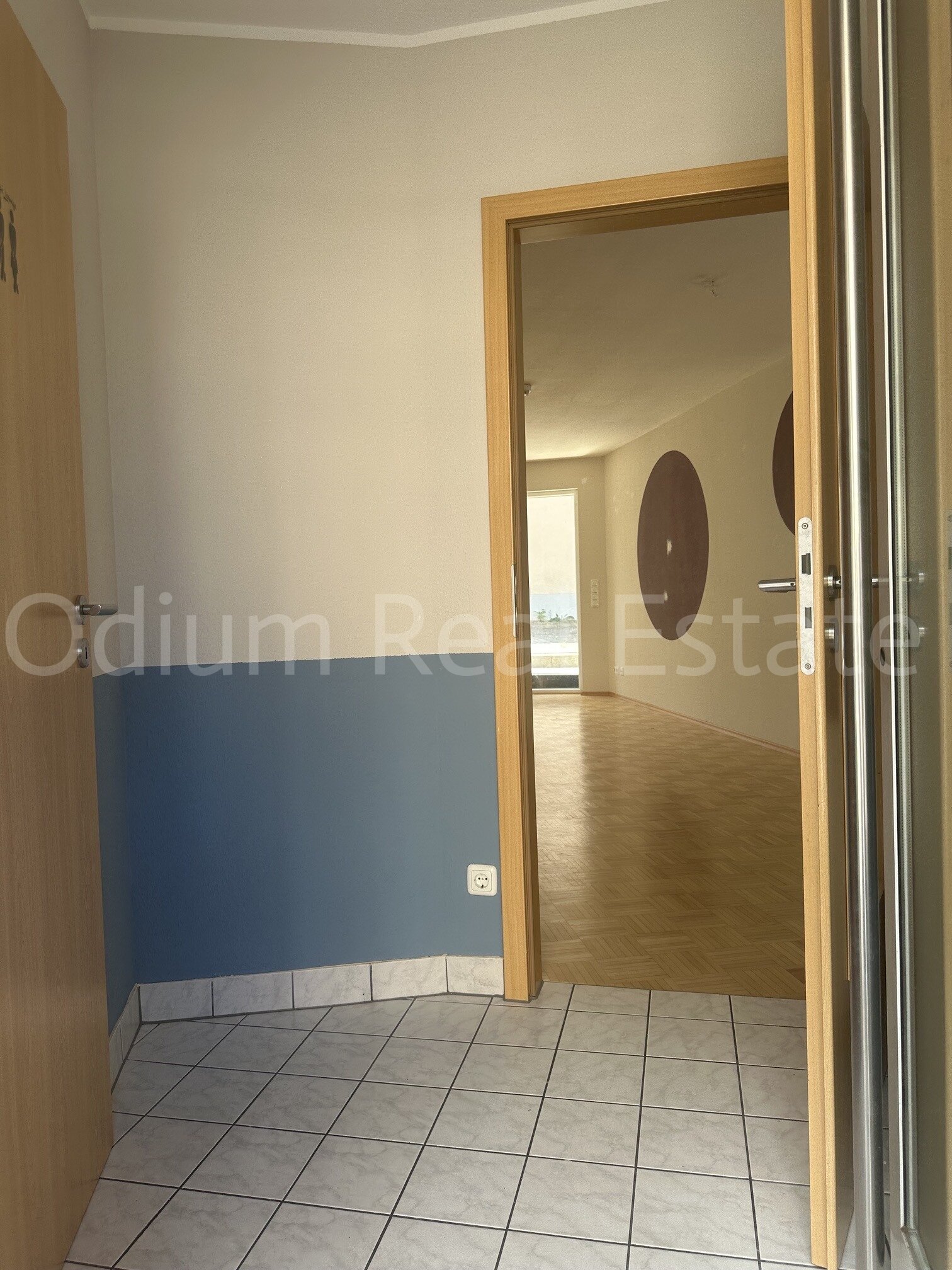 Modernes Reihenmittelhaus unter 400.000 € in Hirschberg ?