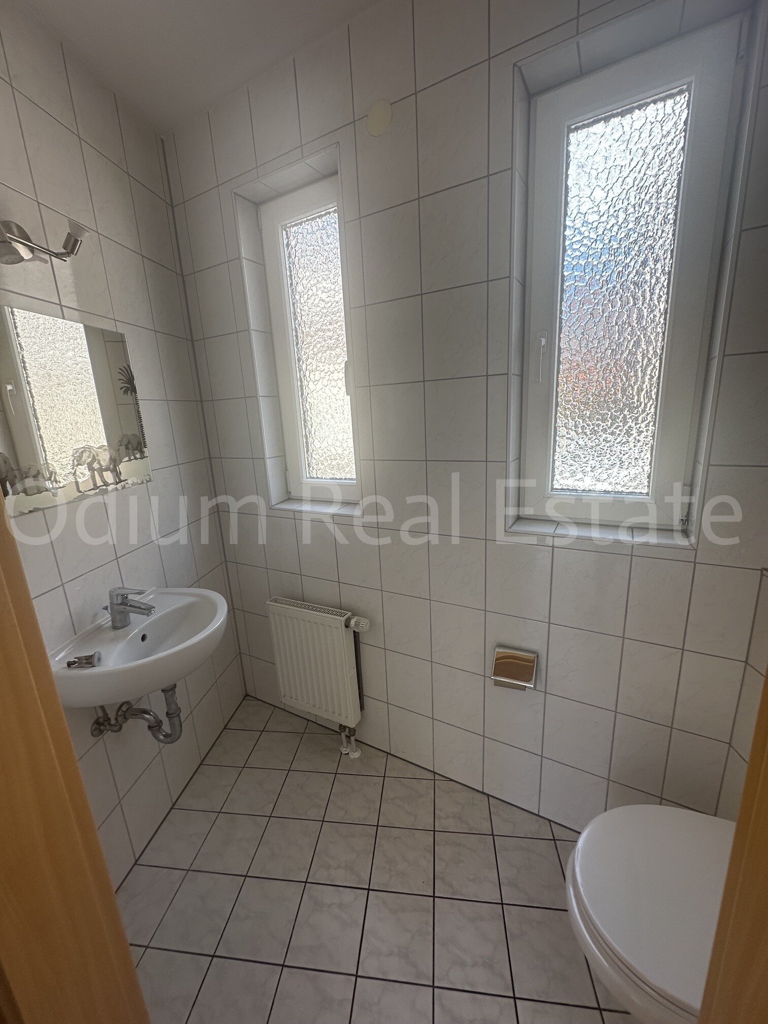 Modernes Reihenendhaus unter 400.000 € in Hirschberg ?