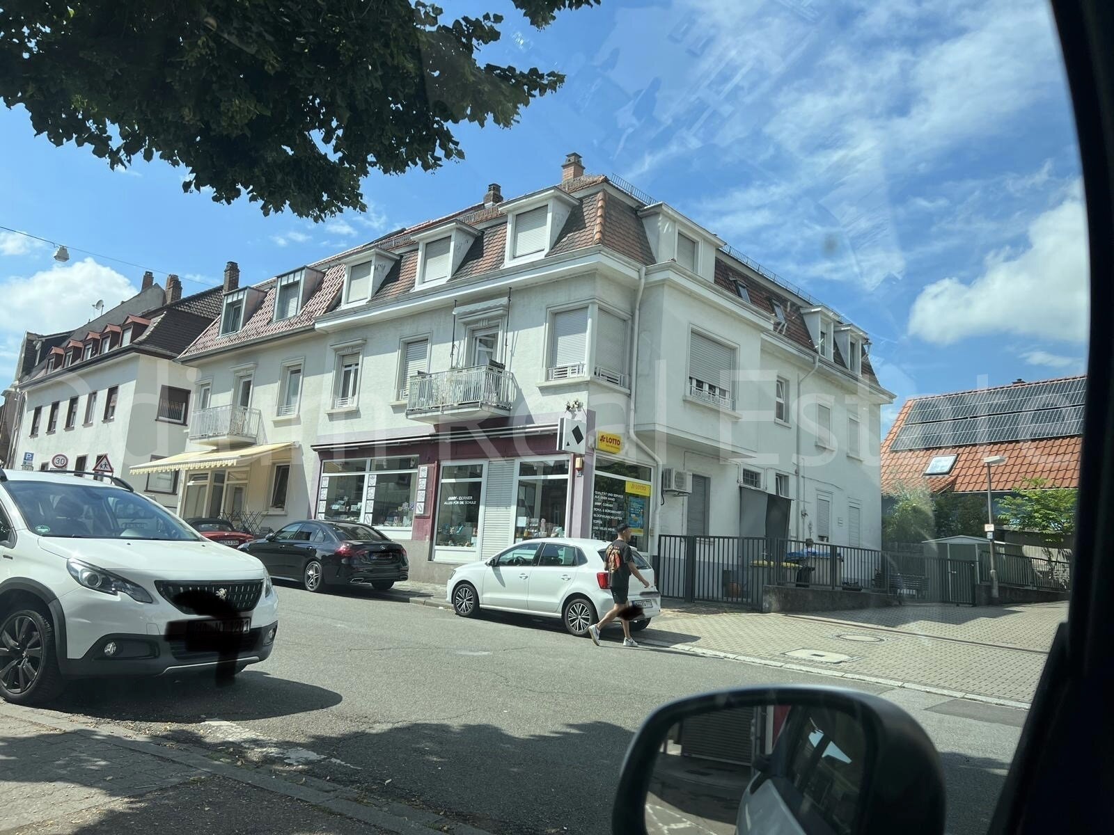 großzügige lichtdurchflutete 3-Zimmer-Wohnung in Feudenheim