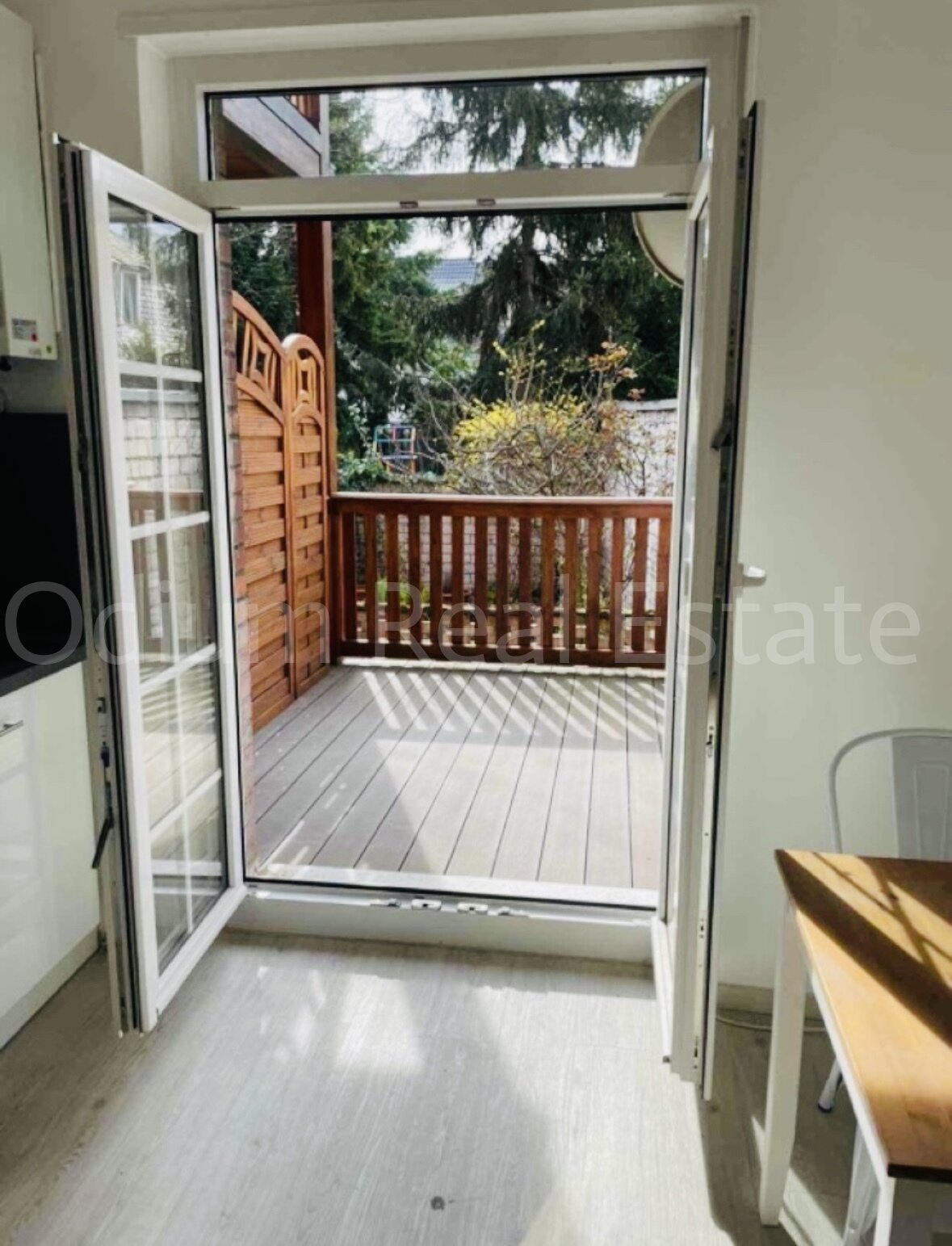 Zauberhafte 1-Zimmer-Wohnung mit großer Terrasse in Mannheim-Sandhofen