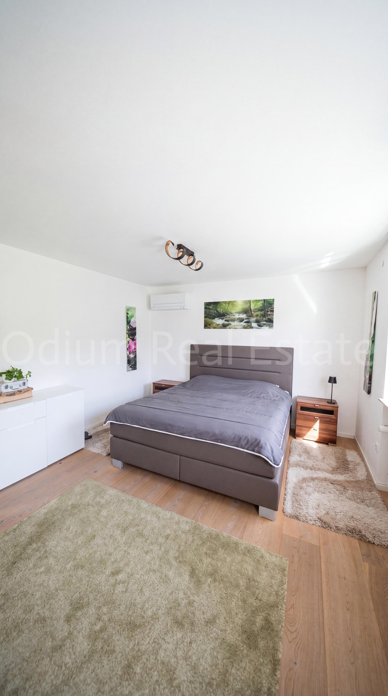 817d4cc9-0847-4b16-a807-08dae242535f